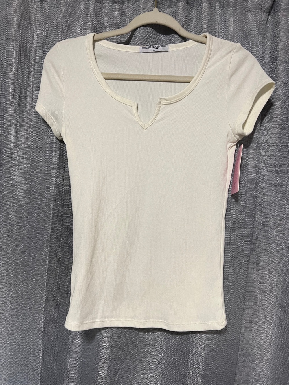 Cream Short-Sleeve Notch Neck Women's Tee